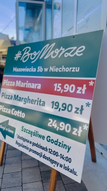 BoMorze Happy Hours board outside the restaurant — Margherita, Cotto